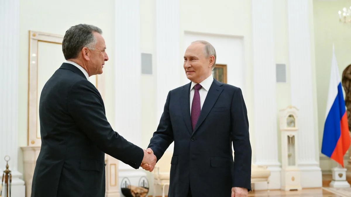 Putinlə görüş zamanı Uitkoffdan DİQQƏTÇƏKƏN DETAL - FOTO xəbəri üçün şəkil