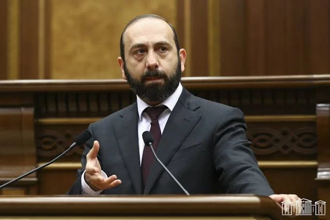 Zəmanət istəyirsiniz? - Mirzoyan xəbəri üçün şəkil