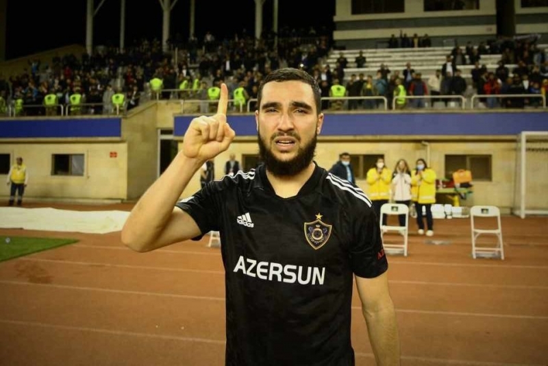 "Qarabağ" Abbas Hüseynovla yollarını ayırdı xəbəri üçün şəkil