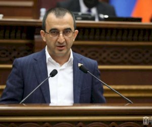    Erməni deputatdan sensasiyalı açıqlama: “Zəngəzuru Azərbaycana verməyə hazırlaşırlar“   