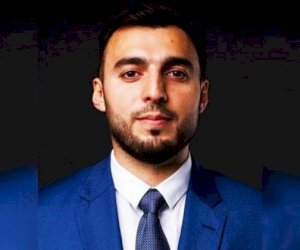    37 yaşlı zavod direktoru ürəktutmadan vəfat etdi   