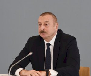    İlham Əliyev: “Rusiya ilə ticarətimizə sanksiyaların mənfi təsirini görmürük“   