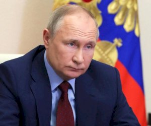    Rusiyalı tarixçi Putinin taleyi barədə: “Qəddafini xatırlayın“   