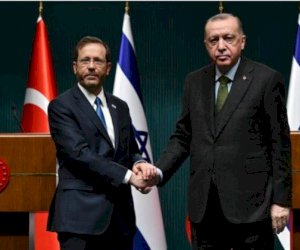    Türkiyə və İsrail prezidentləri arasında telefon danışığı oldu   