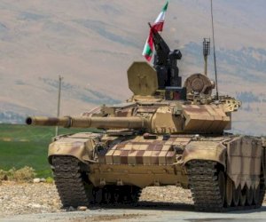    İran tanklarını Əfqanıstanla sərhədə göndərdi   