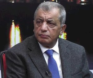    “Cəmiyyətdə ziyalı gözə dəymir, şəxsən mən görmürəm“   
