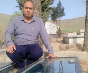    Günəş panelli məzar daşı - İranda ilk   