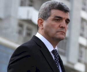    Qız məktəbinin açılması: “Bizi əsrin əvvəllərinə qaytarmaq istəyirlər“   