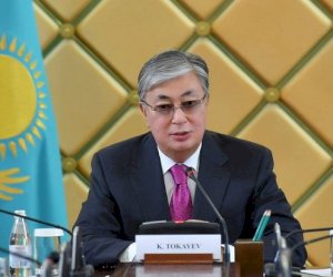    Tokayev partiya sədrliyindən istefa verdi   