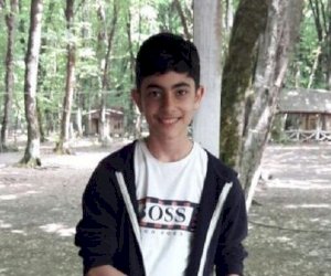    Xırdalanda 15 yaşlı oğlan özünü 12-ci mərtəbədən atdı - Foto   