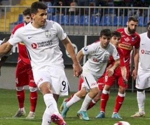    “Neftçi” son dəqiqə qolu ilə məğlubiyyətdən xilas oldu   