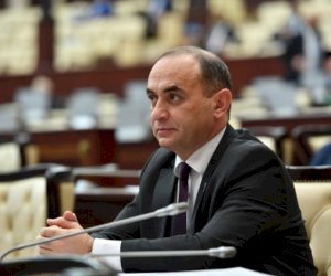    
“Hazırlanan bütün qanunlar icra olunurmu? Xeyr!“ - Deputatdan narazılıq    