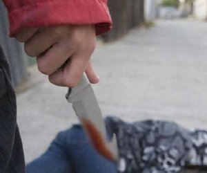    Məktəbə silahla gələn şagirdlər: “Onlara düzgün yön verə bilmirik“   