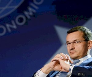    “Ruslara Şengen vizalarının verilməsi dayandırılmalıdır“ - Polşanın Baş naziri   