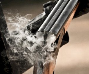    Bakıda DƏHŞƏT: Kişi əvvəl arvadını, sonra özünü güllələdi   