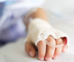   Azərbaycanda iki uşaq qidadan zəhərləndi,   biri öldü