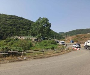   Bakıdan Şuşanın Zarıslı kəndinə tikinti texnikası karvanı yollandı…   