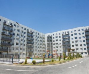    Şəhid ailələri və müharibə əlillərinə nə qədər mənzil verilib?   