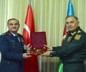    Azərbaycan və Türkiyə generalları görüşdü   