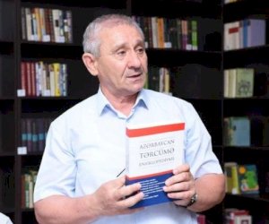    AMEA-nın aparat rəhbəri işdən çıxdı   