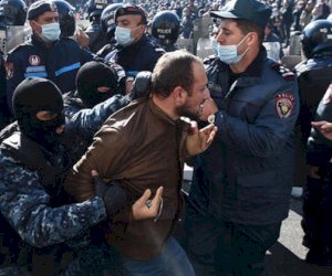    Paşinyanın Qarabağ bəyanatı etirazlara səbəb oldu - Saxlanılanlar var   