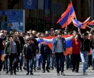    Ermənistanda Paşinyan əleyhinə aksiyalar genişlənir   