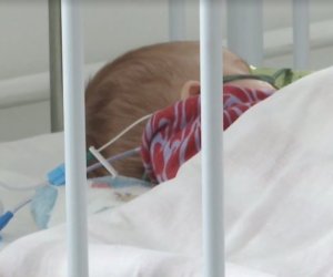    1 yaşlı oğlunu eyvandan atan kişi saxlanıldı   