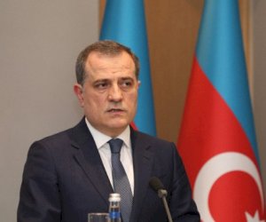    
Ceyhun Bayramov Naxçıvana getdi   