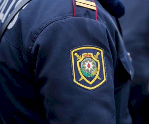    
Polisi söyən sürücü saxlanıldı   