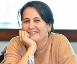    
Hücuma məruz qalan jurnalistə bağl nazirə müraciət olundu   