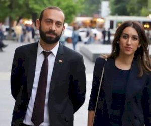    Erməni nazirin arvadını işdən çıxardılar   