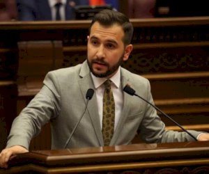    Müxalifət Paşinyanı devirmək istəyir? - Erməni deputatdan açıqlama   
