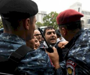    Paşinyana tövsiyə: “Əks-mitinq keçirmə!“   