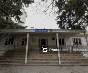    Paytaxtın bu poliklinikası narkomanların YUVASINA çevrilib: ŞOK GÖRÜNTÜLƏR    