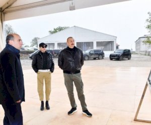    Prezident və xanımı Şuşa Realnı Məktəbində həyata keçiriləcək təmir-bərpa işləri ilə tanış oldular - Foto   