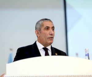    “Elman Rüstəmova təşəkkür etmək lazım idi”   - Siyavuş Novruzov