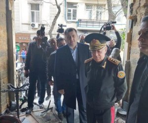    Kəmaləddin Heydərov partlayışın baş verdiyi gecə barına gəldi   - Fotolar