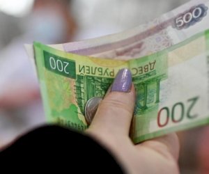    İran rəsmisi: “Rusiya ilə ticarətdə milli valyutadan istifadə etmək istəyirik“   