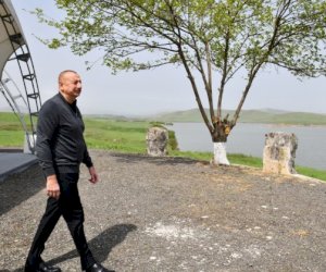    Prezident Köndələnçay su anbarlarında aparılacaq təmir-bərpa işləri ilə tanış oldu   