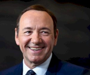    Kevin Speysi Batı xana aid filmdə çəkiləcək    