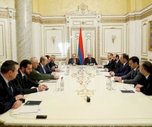   Ermənistan dərhal Azərbaycanla sülh danışıqlarına başlamağı təklif etdi   