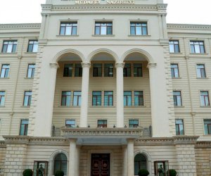    
Generallar Qarabağdakı əməliyyat şəraitini müzakirə etdi   
