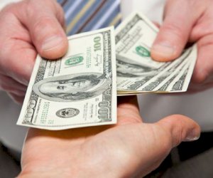   
Gələn həftə dollar qıtlığı olmayacaq    
