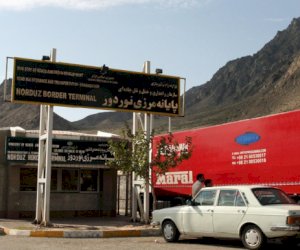    İran Ermənistanla müqaviləyə xitam verdi   