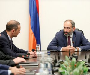    Ermənistandan yeni təklif:    “İrəvan özünə təskinlik verir ki, guya şərt qoyan tərəfdir”