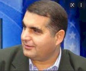    
“Yalnız tərbiyəsiz adamlar ictimai məkanda söyüş söyə bilərlər”   