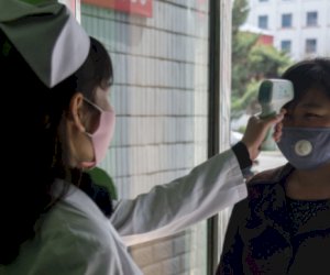    
Şimali Koreyada koronavirusa ilk yoluxma qeydə alındı   