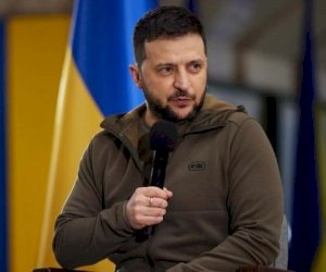    Volodimir Zelenski: “Rusiya Ukraynada dayanmayacaq”   