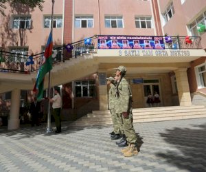    Bakıda məktəb direktorunun müavininin təhsili yoxdur - FOTOFAKT   