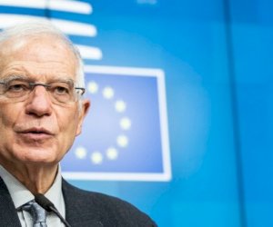    Borell sözünü danmadı: “Bəli, döyüş meydanında...“   